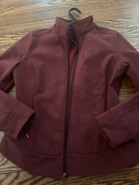 Patagonia Women's Burgundy Zip-Front Bomber Jacket